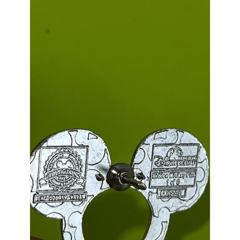 Disney Parks Mickey Mouse Ear Headband Black Enamel Trading Pin Hidden EUC